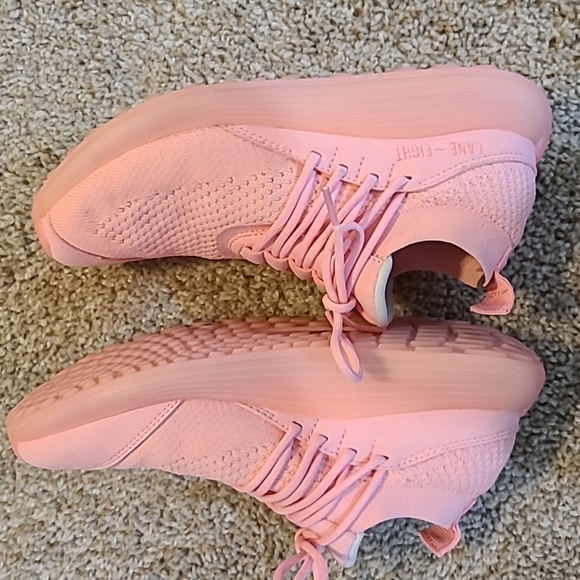 Lane - eight Women's Trainer AD peach color size 6 - Picture 2 of 5